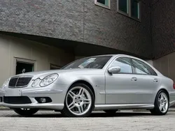 Silber Gebraucht 2002 Mercedes E55 AMG Limousine | 29.950 € (Superpreis)