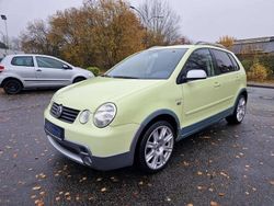 Gelb Gebraucht 2005 VW Polo Cross Kleinwagen | 2.799 € (Etwas zu teuer)