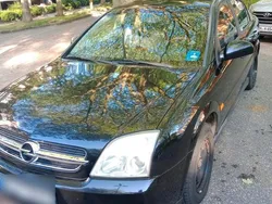 Schwarz Gebraucht 2003 Opel Vectra Limousine | 1.500 € (Fairer Preis)