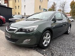 Grün Gebraucht 2010 Opel Astra Sport Limousine | 3.499 € (Guter Preis)