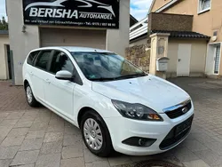 Weiß Gebraucht 2009 Ford Focus Kombi | 2.499 € (Fairer Preis)