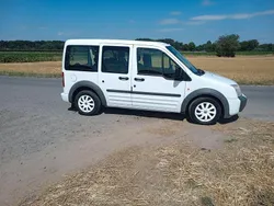 Weiß Gebraucht 2009 Ford Tourneo Connect Van / Kleinbus | 6.700 €