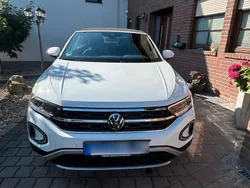 Weiß Gebraucht 2022 VW T-Roc Cabriolet Cabrio | 29.900 € (Teuer)