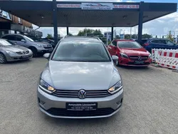 Silber Gebraucht 2018 VW Golf Sportsvan Comfortline Van / Kleinbus | 17.700 € (Fairer Preis)