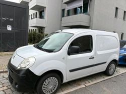 Weiß Gebraucht 2011 Renault Kangoo Authentique Van / Kleinbus | 4.699 € (Fairer Preis)