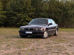Violet Gebraucht 1995 BMW 740 Limousine | 6.900 €