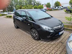 Schwarz Gebraucht 2013 Opel Zafira Tourer Van / Kleinbus | 4.700 € (Guter Preis)