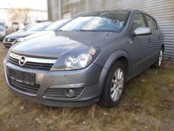 Grau Gebraucht 2004 Opel Astra Elegance Limousine | 850 € (Superpreis)