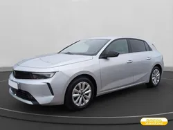 Silber Gebraucht 2024 Opel Astra Elegance Limousine | 25.015 € (Fairer Preis)