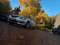 Grau Gebraucht 2004 Mazda 3 Kleinwagen | 1.600 € (Teuer)