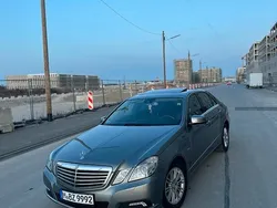 Grau Gebraucht 2009 Mercedes E350 Limousine | 12.000 € (Teuer)