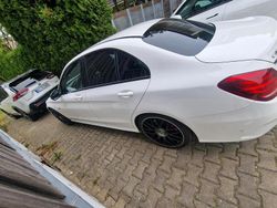 Weiß Gebraucht 2018 Mercedes C350 Limousine | 26.000 €