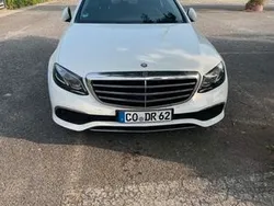 Weiß Gebraucht 2019 Mercedes E220 Limousine | 29.950 € (Guter Preis)