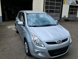 Silber Gebraucht 2009 Hyundai i20 Kleinwagen | 1.700 € (Fairer Preis)