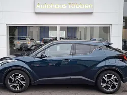 Türkisblau Gebraucht 2023 Toyota C-HR Team SUV | 23.450 € (Guter Preis)
