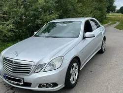Silber Gebraucht 2009 Mercedes E220 Limousine | 8.490 € (Fairer Preis)