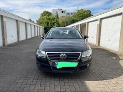 Schwarz Gebraucht 2010 VW Passat Sportline Kombi | 2.950 € (Guter Preis)