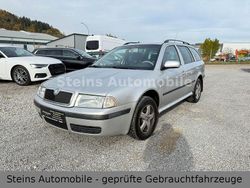 Silber Gebraucht 2004 Skoda Octavia Ambiente Kombi | 990 € (Superpreis)