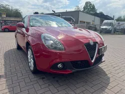 Rot Gebraucht 2017 Alfa Romeo Giulietta Super Kleinwagen | 12.990 € (Fairer Preis)