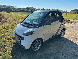Weiß Gebraucht 2008 Smart ForTwo Cabrio Brabus Cabrio | 3.900 €