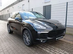 Schwarz Gebraucht 2016 Porsche Cayenne S Chrono SUV | 33.950 € (Guter Preis)