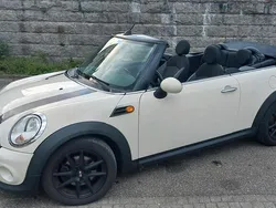 Weiß Gebraucht 2011 Mini Cooper D Cabriolet Cabrio | 6.300 €