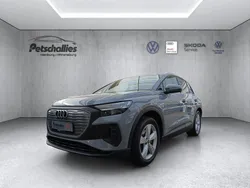 Grau Gebraucht 2021 Audi Q4 e-tron Comfort SUV | 25.850 € (Teuer)