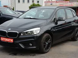 Black sapphire metallic Gebraucht 2018 BMW 218 Advantage Van / Kleinbus | 15.900 € (Fairer Preis)