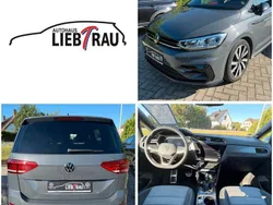 Grau Gebraucht 2023 VW Touran R-line Van / Kleinbus | 33.333 € (Fairer Preis)