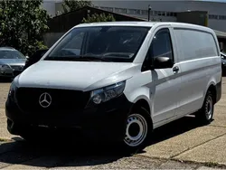 Weiß Gebraucht 2015 Mercedes Vito Van / Kleinbus | 8.950 € (Teuer)