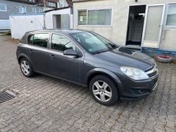 Karbongrau Gebraucht 2009 Opel Astra Edition Limousine | 1.200 € (Guter Preis)