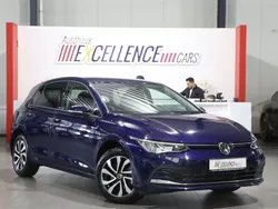 Blau Gebraucht 2022 VW Golf VIII Active Limousine | 22.444 € (Guter Preis)