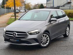 Grau Gebraucht 2020 Mercedes B180 Van / Kleinbus | 16.999 € (Guter Preis)