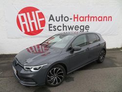 Delfingrau (metallic) Gebraucht 2022 VW Golf VIII Active Limousine | 20.779 € (Fairer Preis)