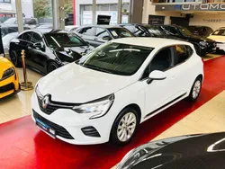 Weiß Gebraucht 2021 Renault Clio V Intens Kleinwagen | 14.999 € (Fairer Preis)