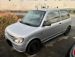 Silber Gebraucht 2000 Daihatsu Cuore Kleinwagen | 499 € (Guter Preis)
