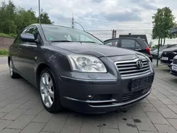 Dark grey mica metallic Gebraucht 2006 Toyota Avensis Executive Kleinwagen | 3.990 € (Fairer Preis)