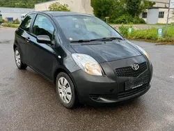 Schwarz Gebraucht 2006 Toyota Yaris Kleinwagen | 1.700 €