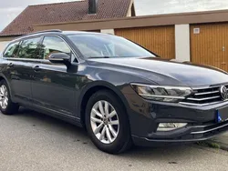 Grau Gebraucht 2021 VW Passat Business Kombi | 20.900 € (Guter Preis)