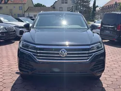 Deep black perleffekt Gebraucht 2018 VW Touareg SUV | 32.900 € (Fairer Preis)