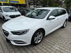 Weiß Gebraucht 2017 Opel Insignia Innovation Kombi | 11.650 € (Fairer Preis)