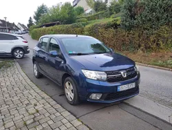 Blau Gebraucht 2017 Dacia Sandero Lauréate Kleinwagen | 5.900 € (Guter Preis)