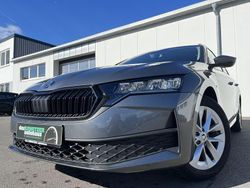 Graphitegrau Gebraucht 2024 Skoda Octavia Selection Kombi | 26.860 € (Guter Preis)