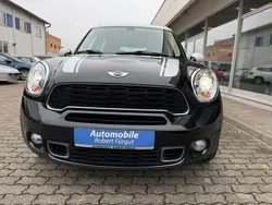 Schwarz Gebraucht 2011 Mini Cooper SD Countryman SUV | 8.990 € (Guter Preis)