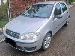 Silber Gebraucht 2004 Fiat Punto Kleinwagen | 1.600 €
