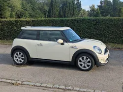 Weiß Gebraucht 2011 Mini Cooper SD Kleinwagen | 5.900 € (Fairer Preis)