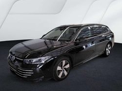 Grenadillschwarz metallic Gebraucht 2025 VW Passat Elegance Kombi | 37.880 € (Guter Preis)