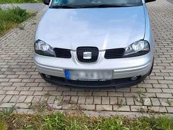 Silber Gebraucht 2003 Seat Arosa Kleinwagen | 1.500 €