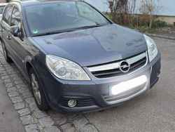 Gebraucht 2006 Opel Signum Business Kleinwagen | 1.100 € (Guter Preis)