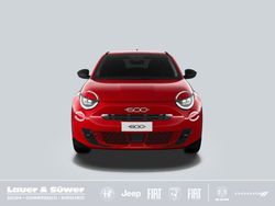 Rot Neu 2025 Fiat 600 Limousine | 29.990 € (Teuer)